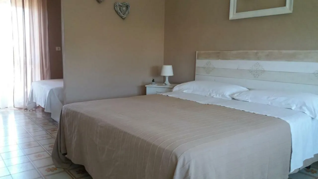 Villa Rosaria Fontane Bianche 0*,  Italien